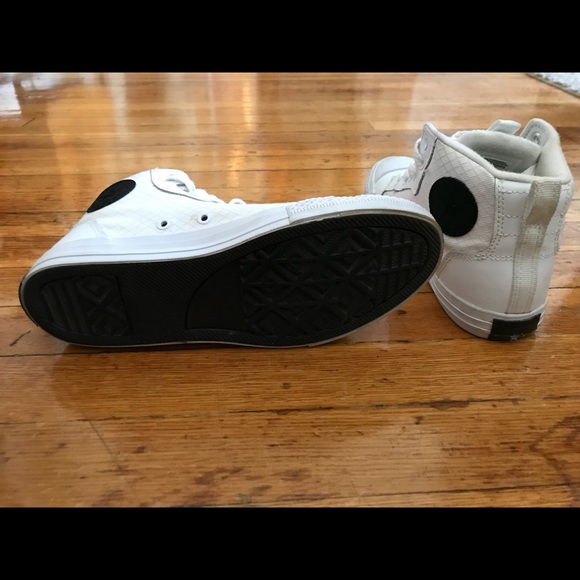 Converse - Picture 5 of 5